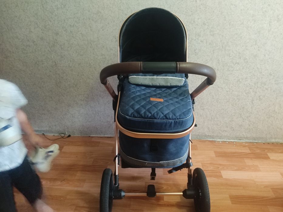Продам коляску в идеале как новая