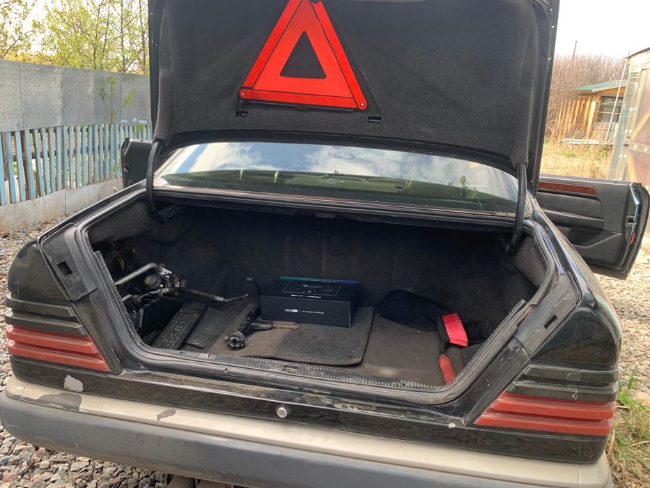 Mersedes-Bens E300