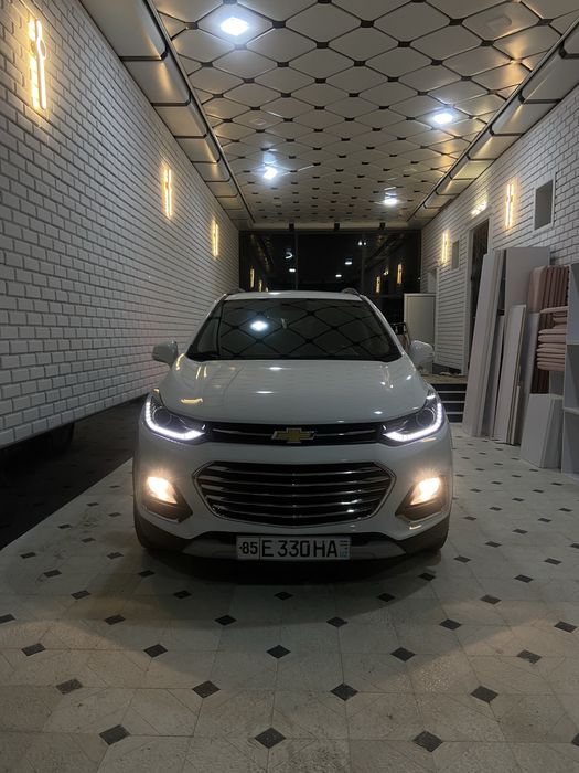 tracker 1 kraska toza