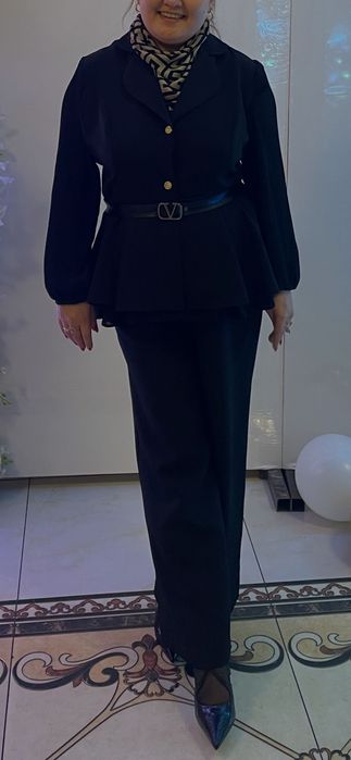 Продам платье,костюм