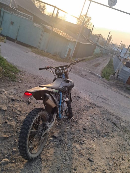 Мотоцикл эндуро 300куб.см