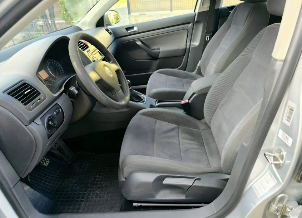 Vând Wolkswagen GOLF 5