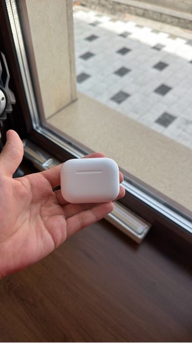 продам Airpods 3 pro