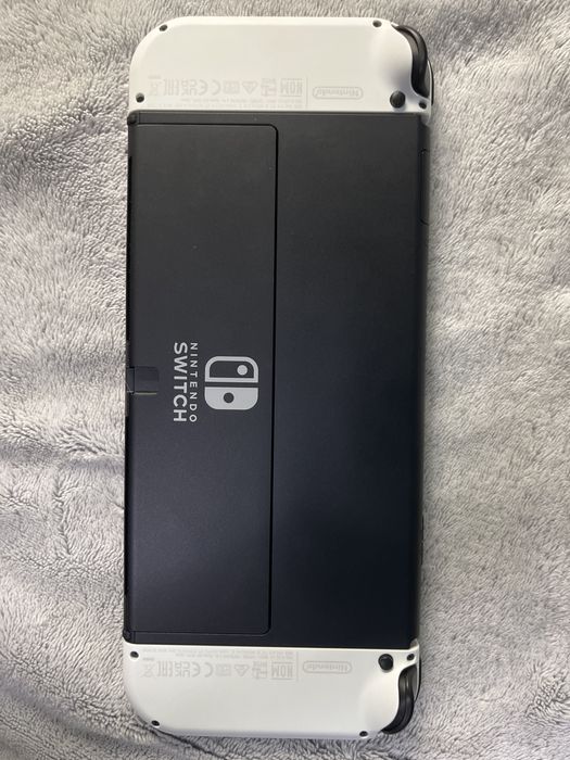 Vand Nintendo Switch OLED full box