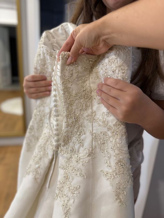 Rochie de mireasă cu trenă