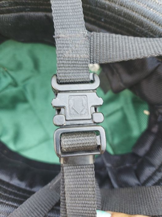 Детска Тока черно кадифе