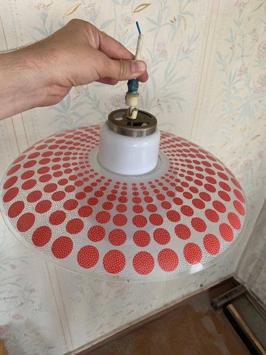 Люстра с двумя сменными плафонами