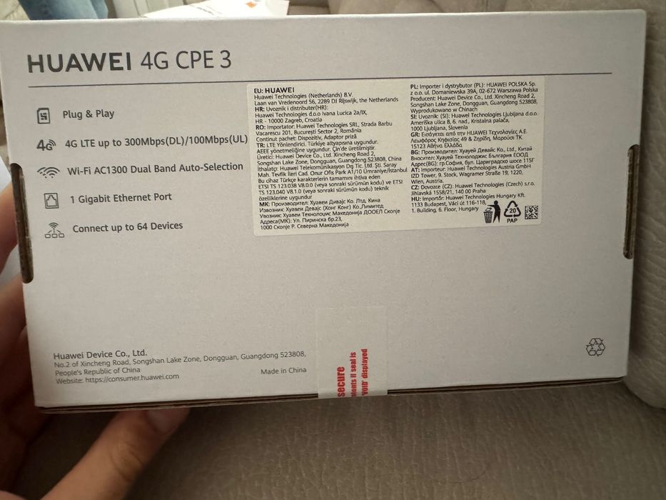 Routere wifi , noi in cutie