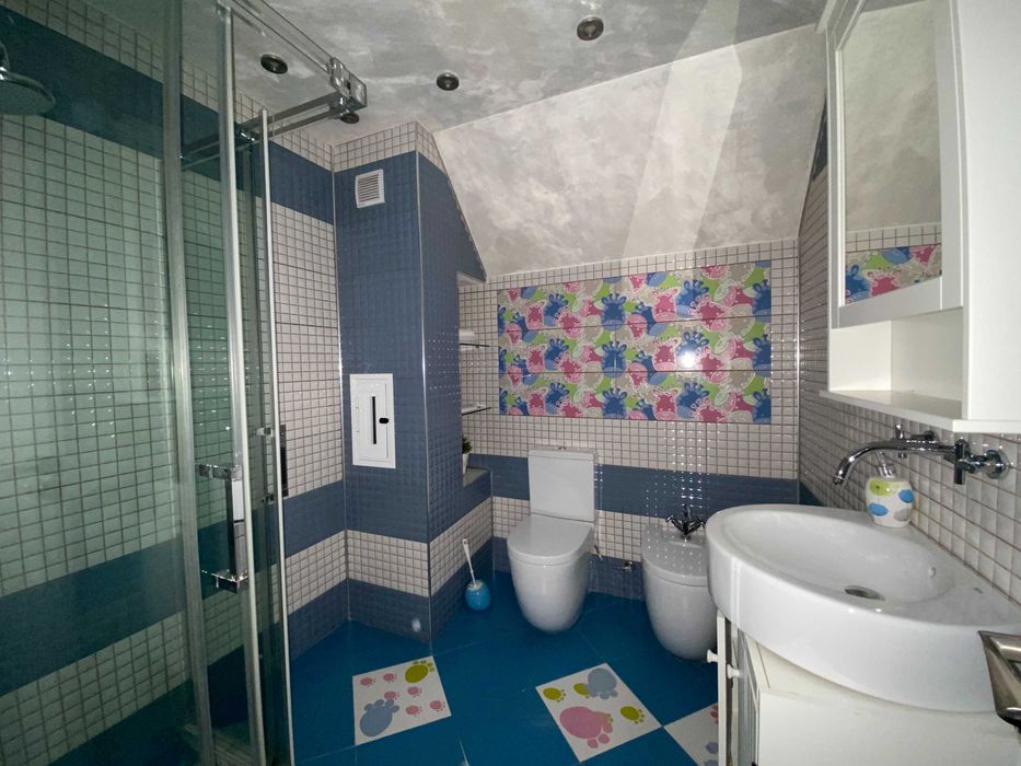 Продава се Многостаен апартамент в Разлог - 222 кв.м за 811 €/кв.м - Снимка #14