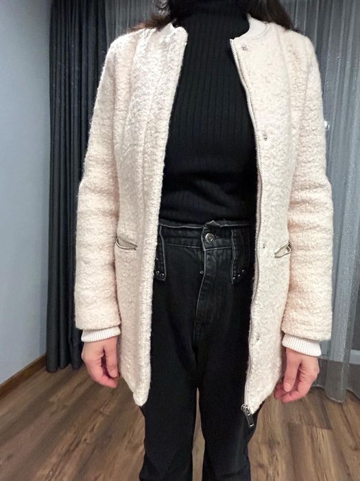 Палто BERSHKA розово