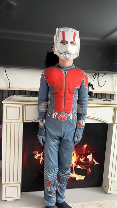 Продаю новогодний костюм