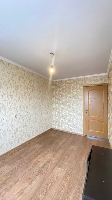 Продам 3комн квартиру на Уюте