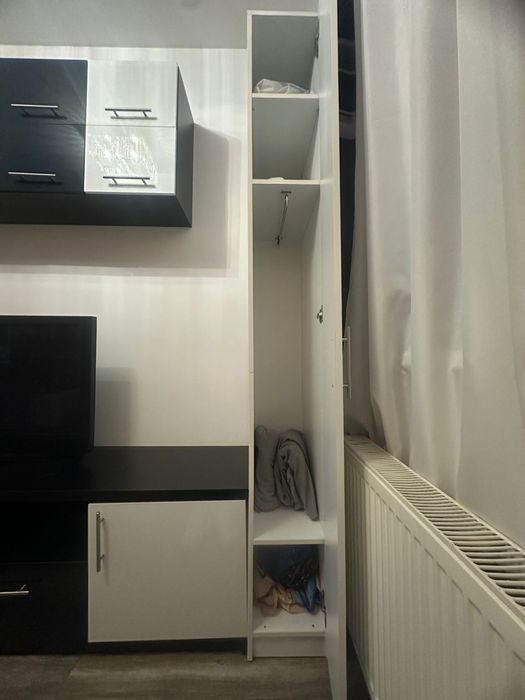 Mobila liniving alb cu negru