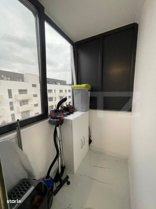 Apartament 3 camere, 2 bai, 64 mp, 2 parcari, intermediar, zona Terra