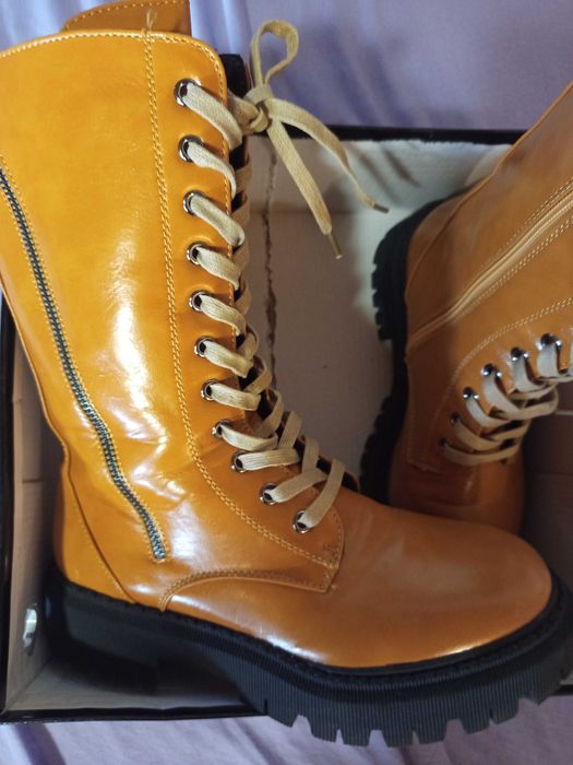 Зимни боти, жълти