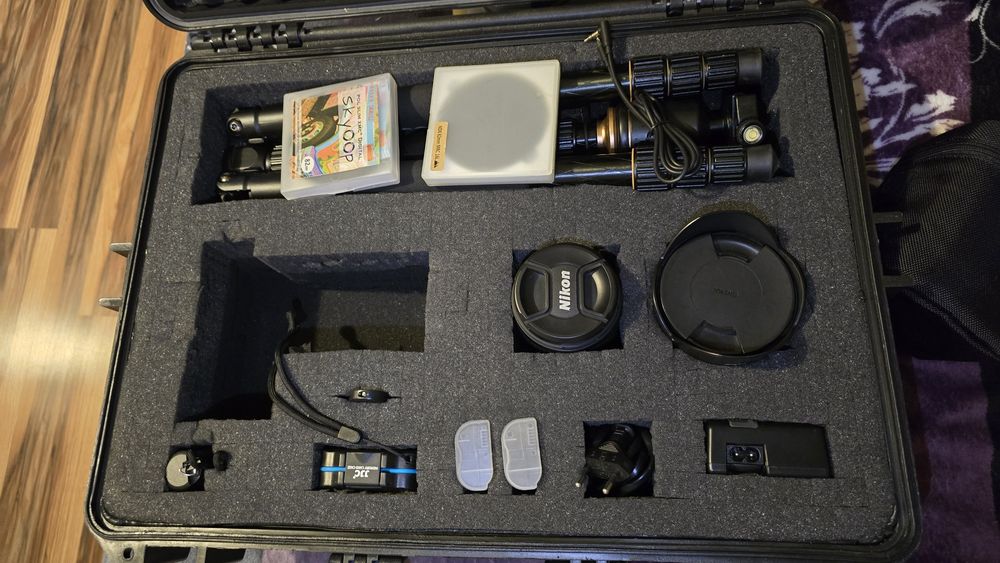 Nikon  D7500, pachet complet