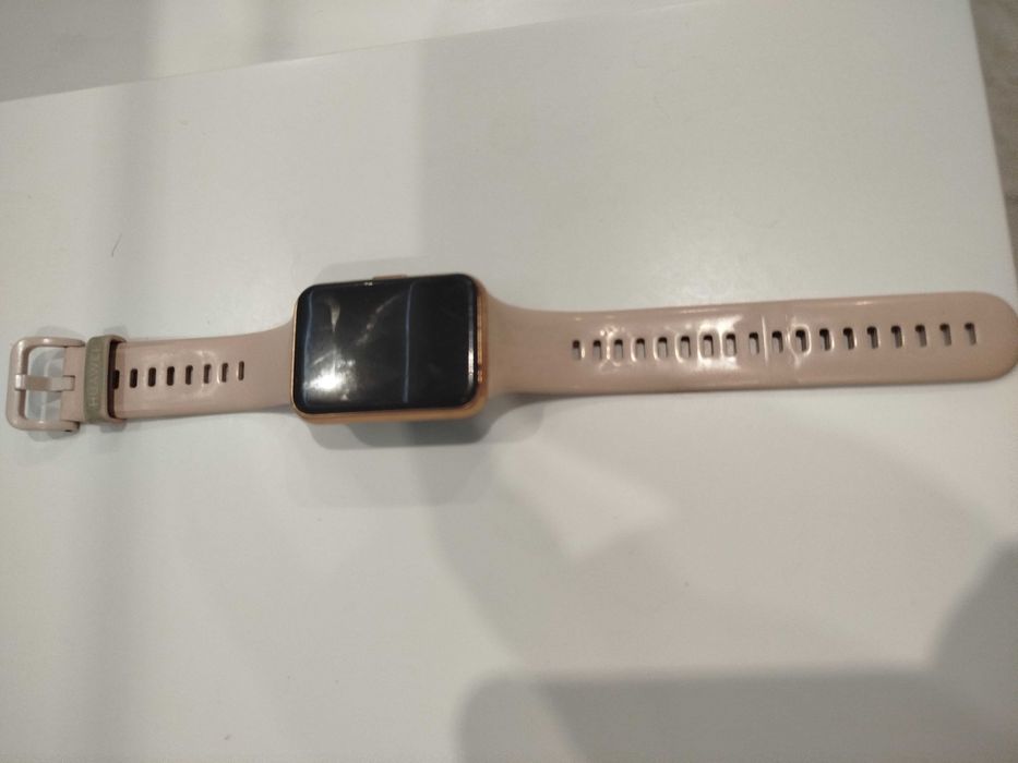 Huawei fit 2 смарт часовник