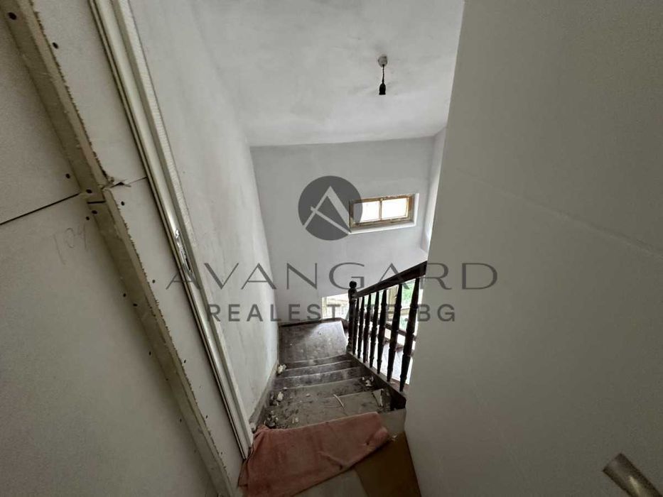 оф.22174 Етаж от къща до Градската градина