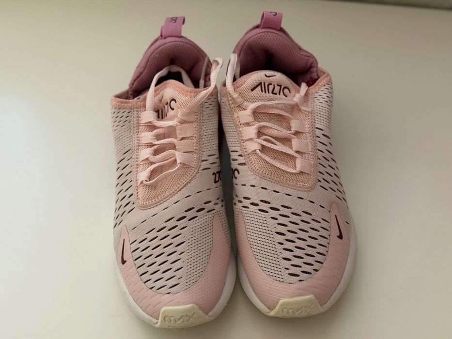 Дамски маратонки Nike Airmax 270