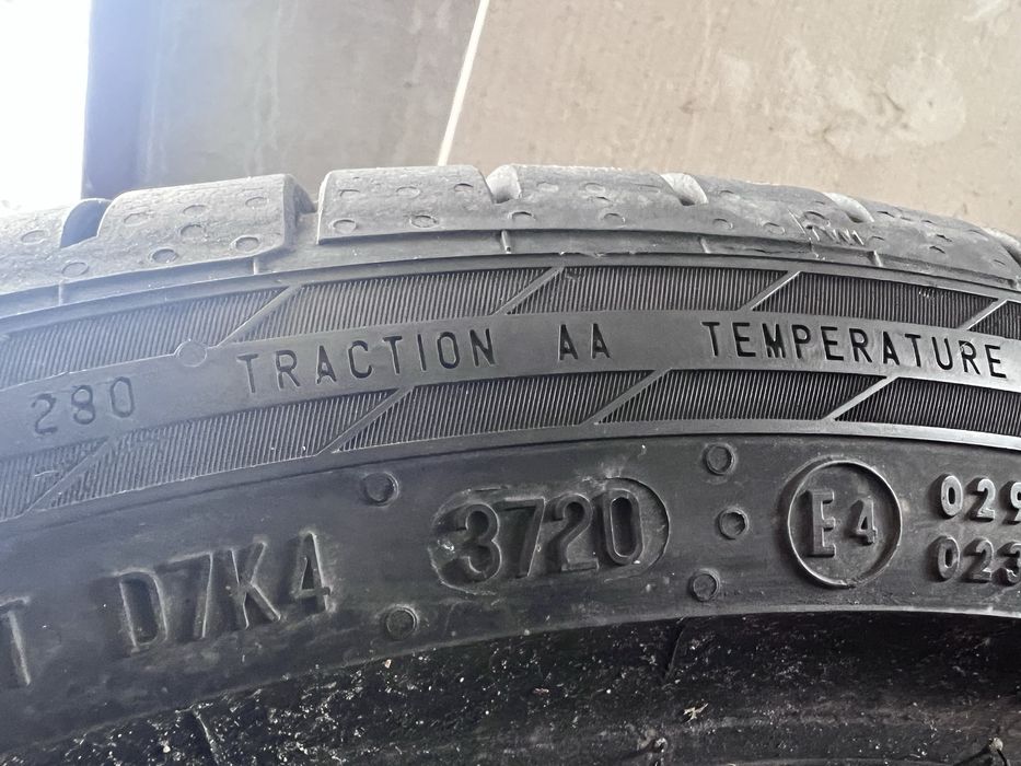 225/40/18-2броя 255/35/18-2броя спорт пакет РЪНФЛАТ!