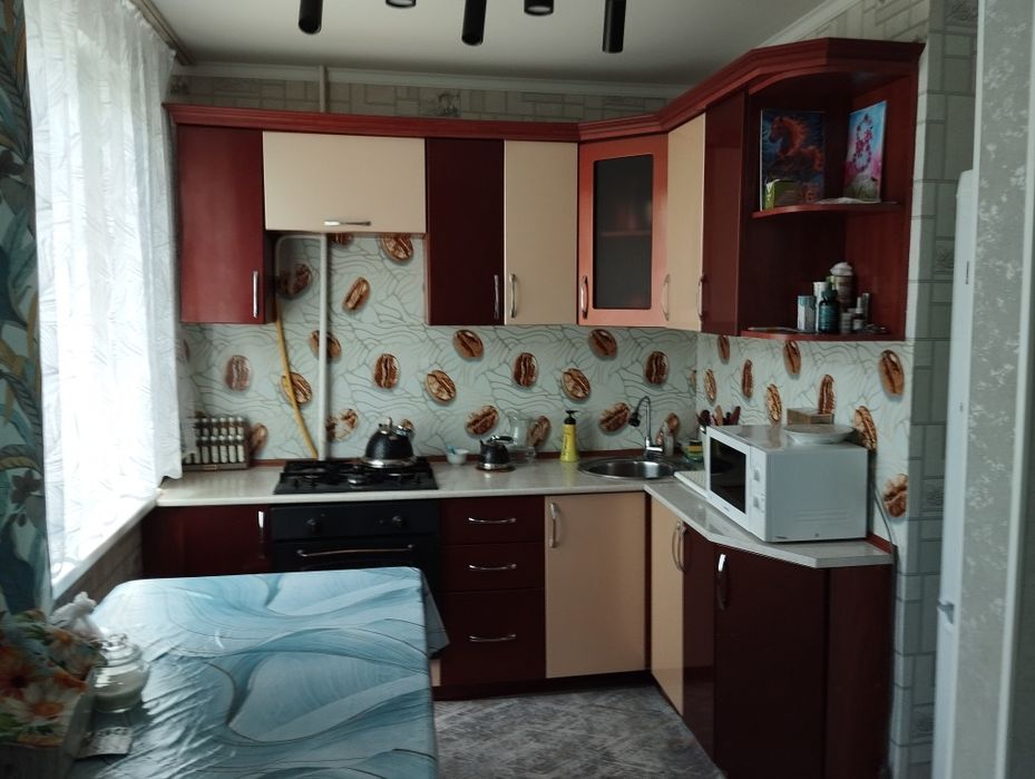 Продам кухню, в отличном состоянии