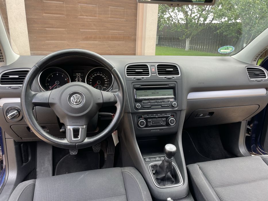 VOLKSWAGEN Golf 2010 — imagine 5
