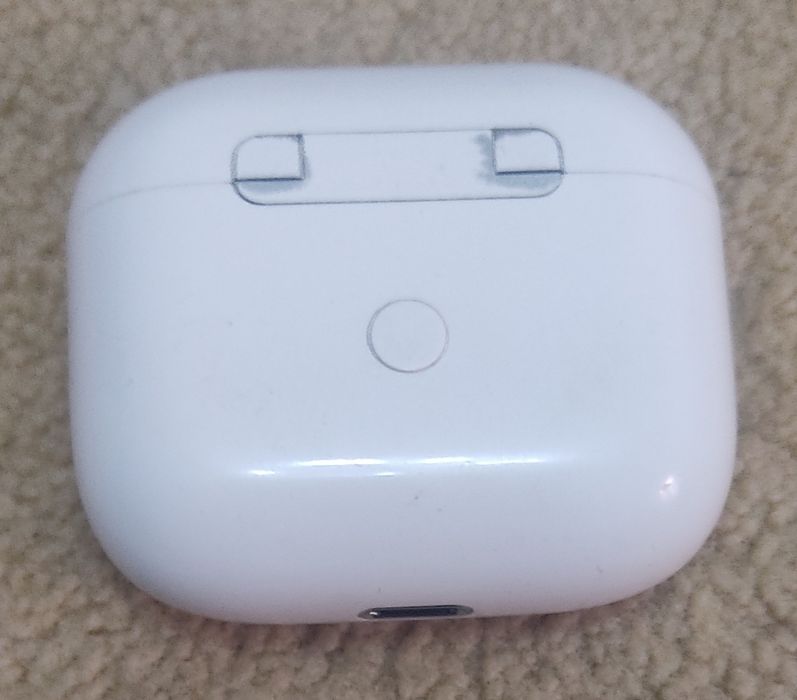 Зарядка для наушников