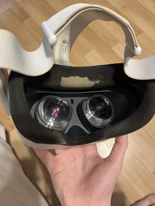 vand meta oculus quest 2 folosit