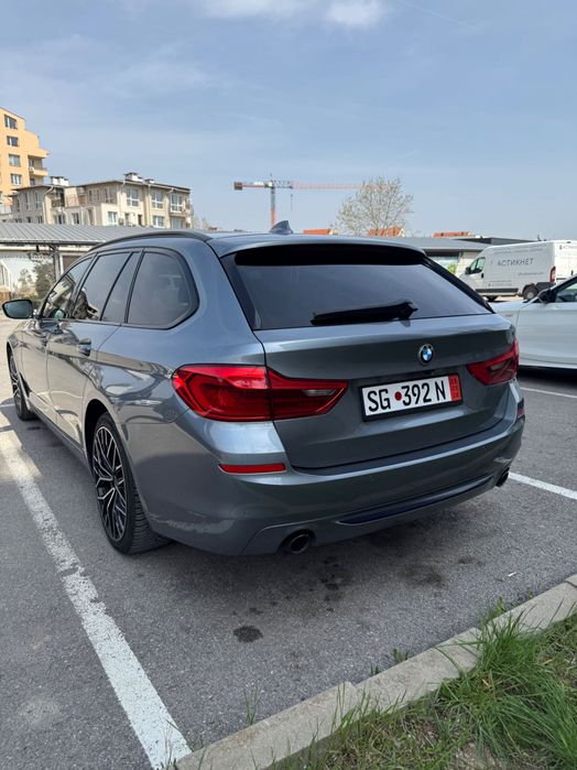 ПРОДАВА СЕ BMW 520d 2018 г