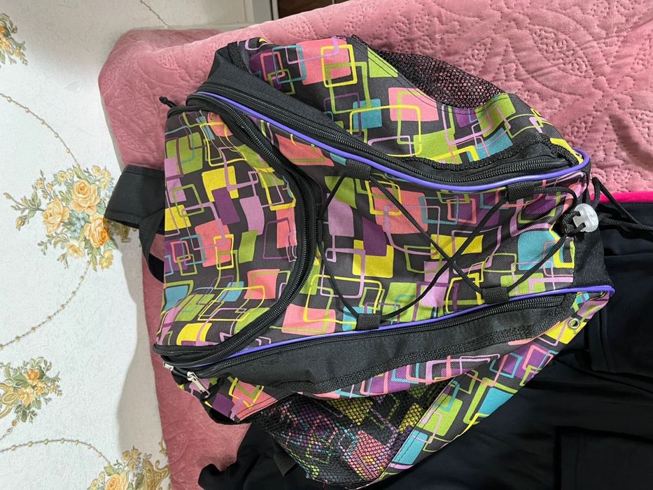 Набор одежды и коньки