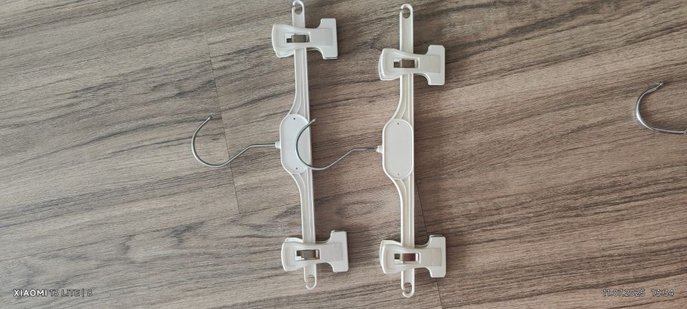 Вешалки для одежды