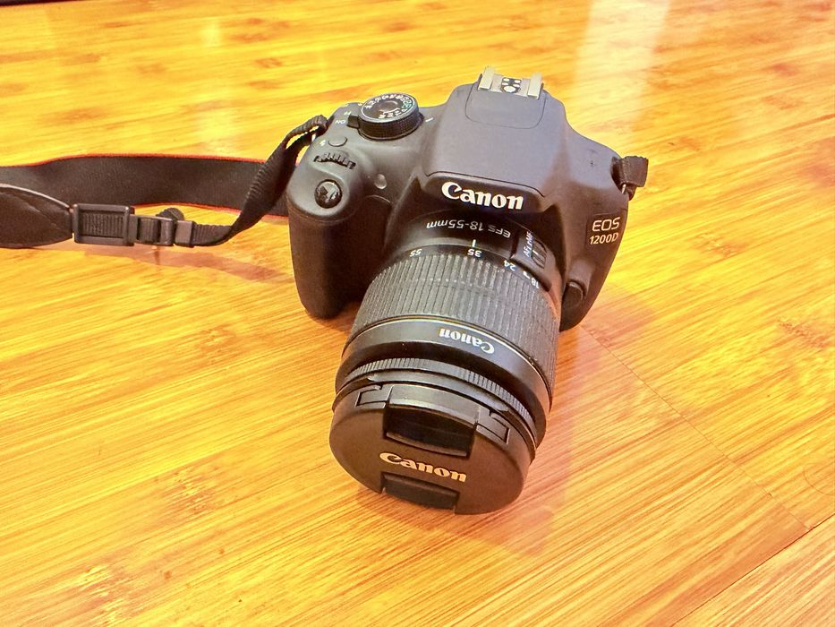 Aparat Foto Canon EOS 1200D kit cu 18-55 , ca niu