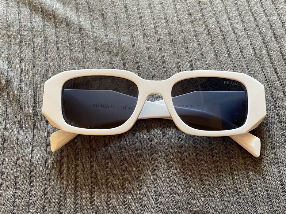 Ochelari de soare Prada