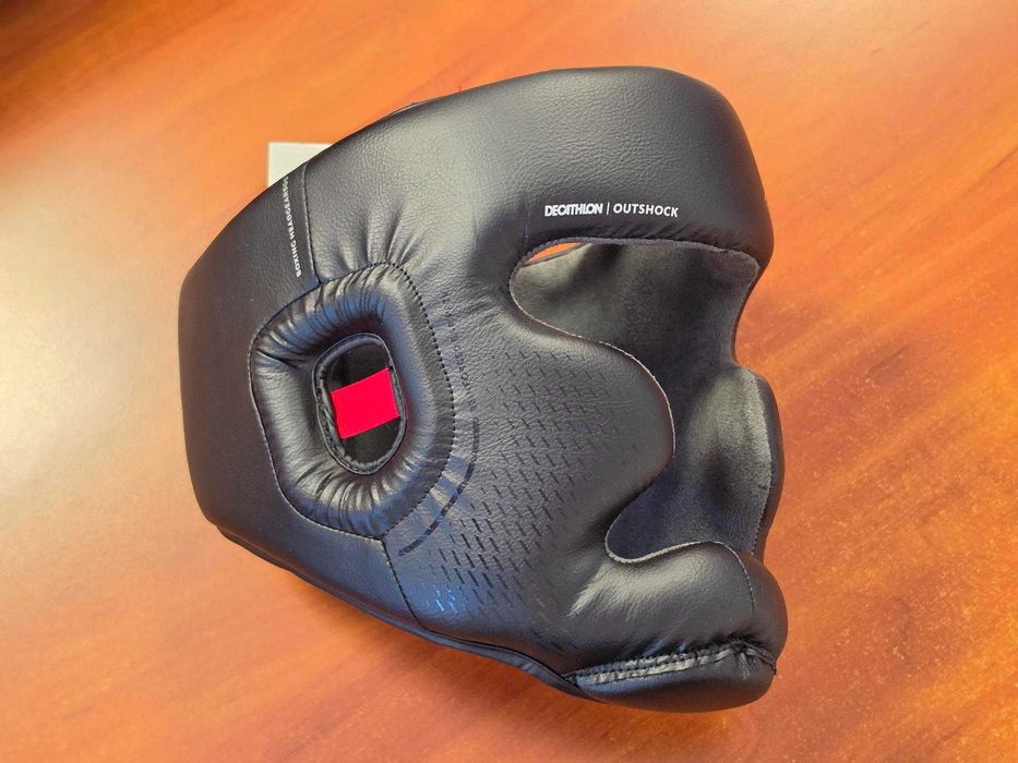 Articole / echipament BOX Decathlon - casca, manusi, palmare - CA NOI!