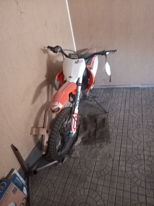 Продам мотоцикл почти новый