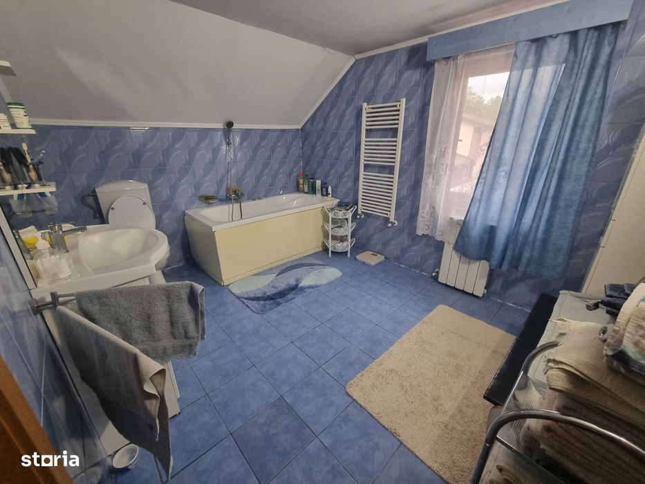 Vilă P+M,teren 1.790 mp,Simeria-zonă rezidențială