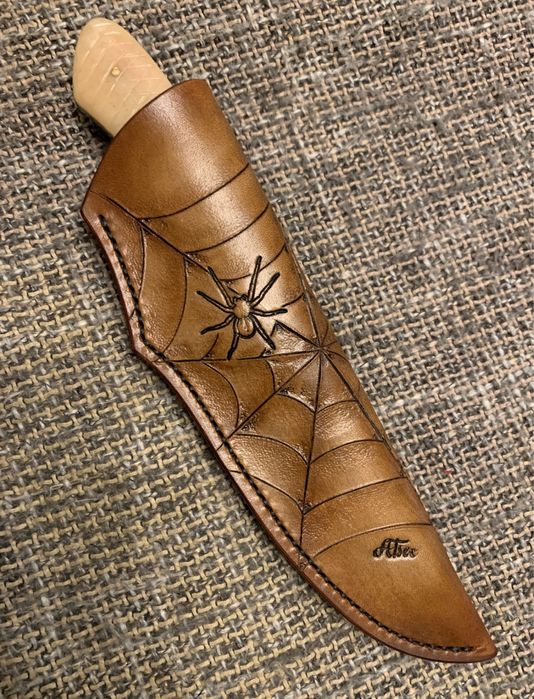 Ловен нож ръчно кован