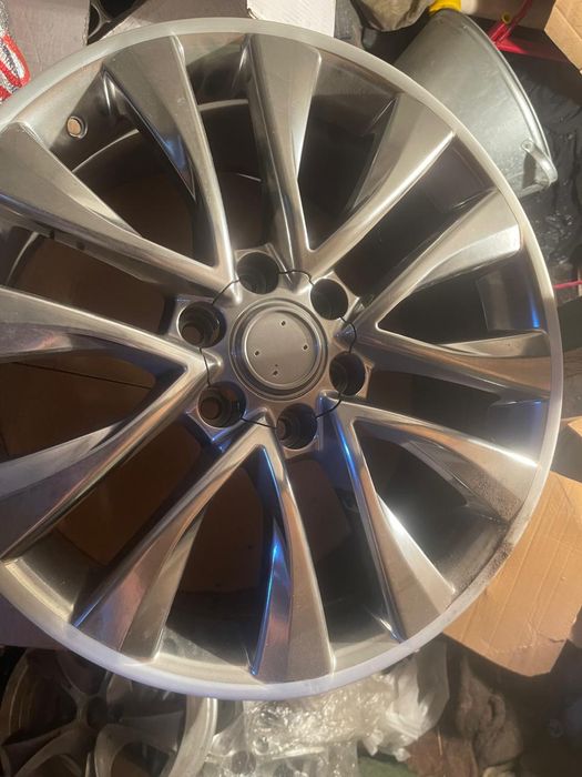 Продам диски R20 (НОВЫЕ)