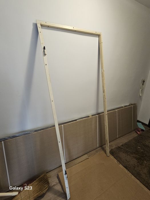 Входна врата с каса