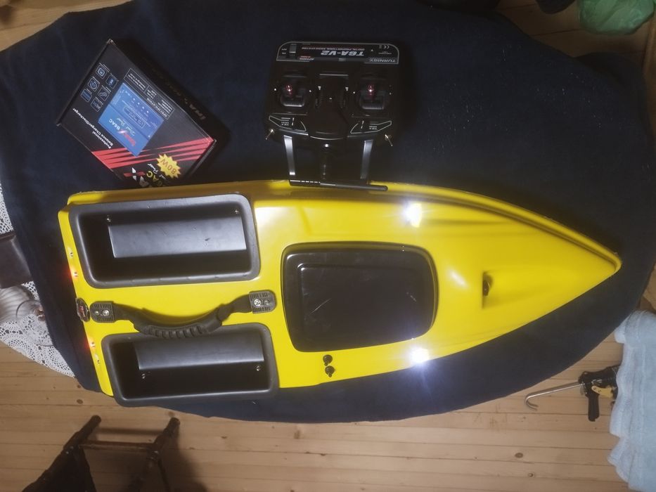 Лодка за захранка