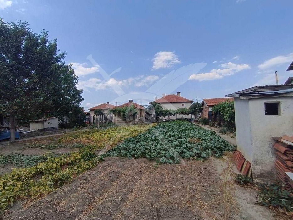 Къща в село Кривина № 87980