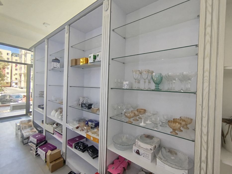 Продаётся двухсторонний стеллаж