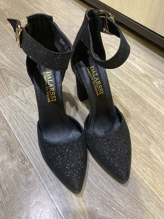 Туфли абсолютно новые!