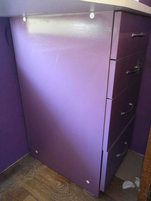 Маса / Бюро за маникюр