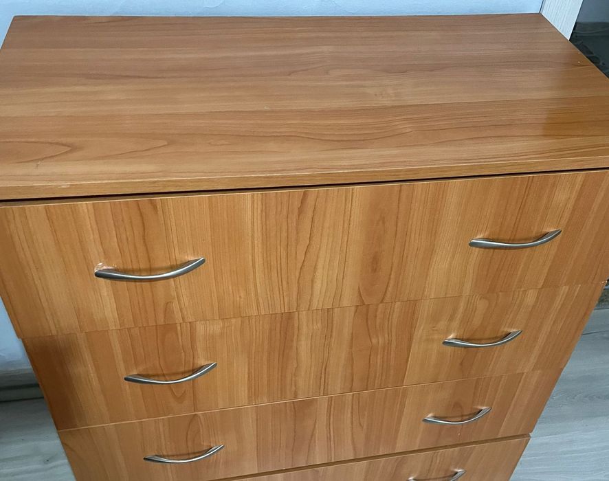 Продается комод 12000