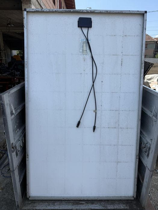 Vand panouri fotovoltaice  solare