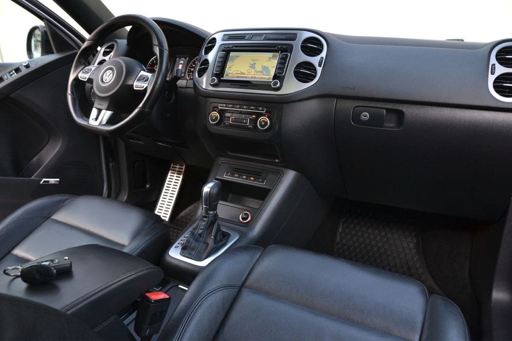 VW Tiguan R-Line 2.0 tdi 177cp Automat4*4/ Webasto/5 Butoane/Panoramic