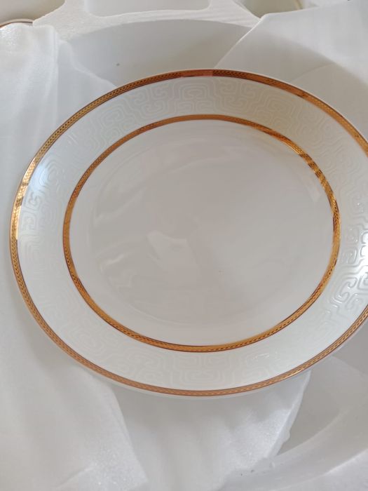 Қуырдақ салатын табақша