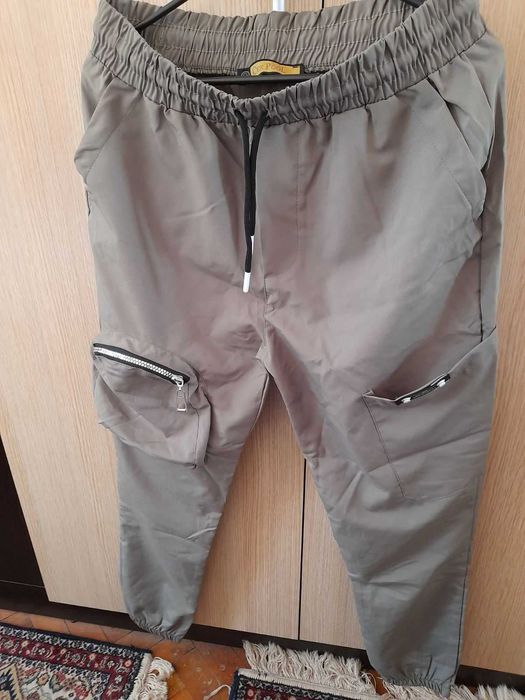 Продават се панталони МЪЖКИ само на 12 лева