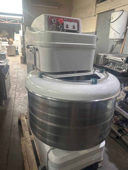 Тестомес спиральный для пекарни   Sigma Smy 160